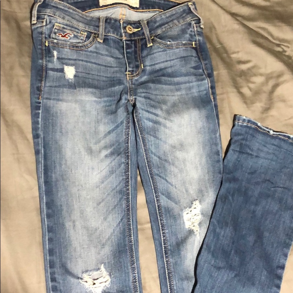 Hollister Co. medium wash Distressed jeans LONG